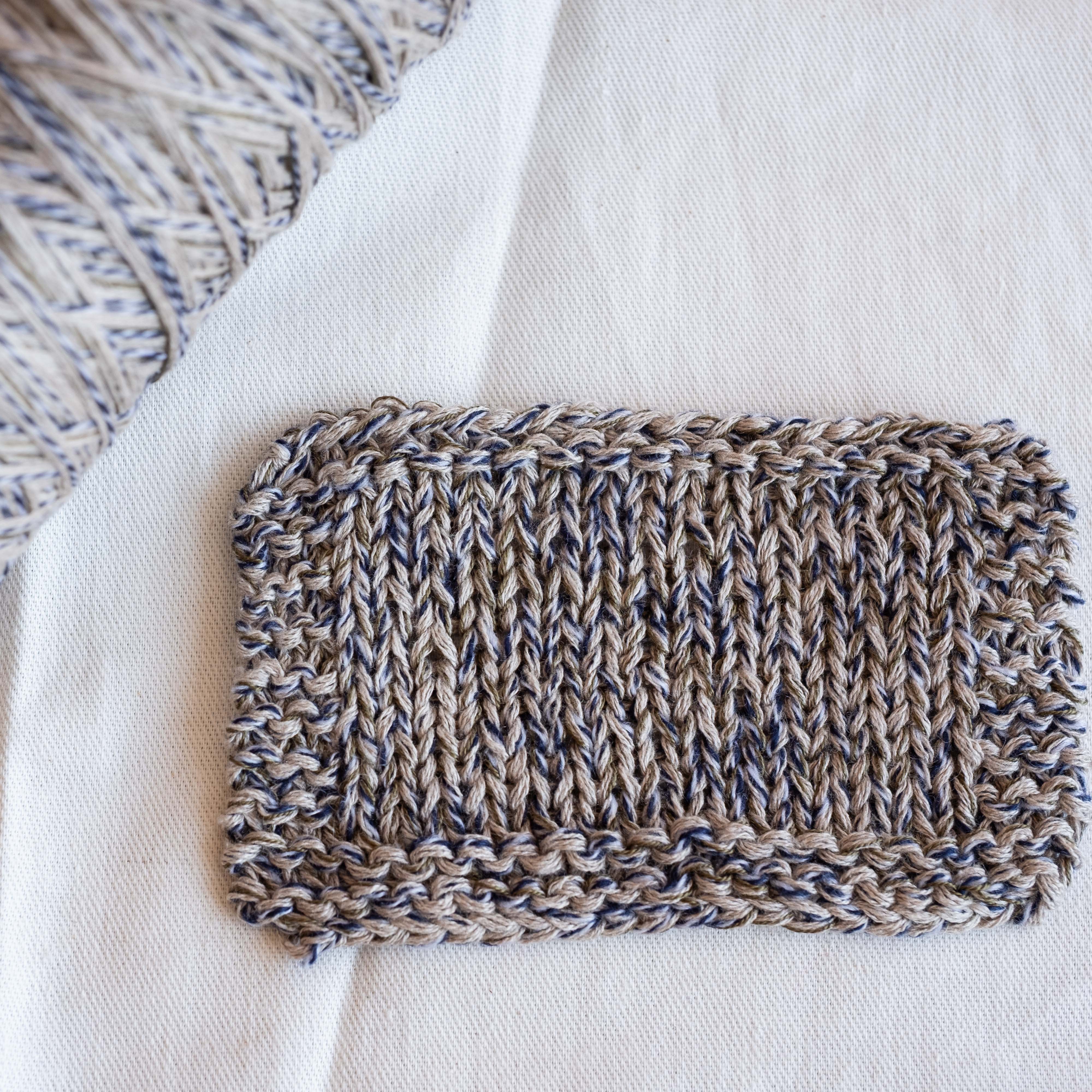 Smoky Quartz (Sport linen silk cashmere) (ITORICOT Concept Yarn)