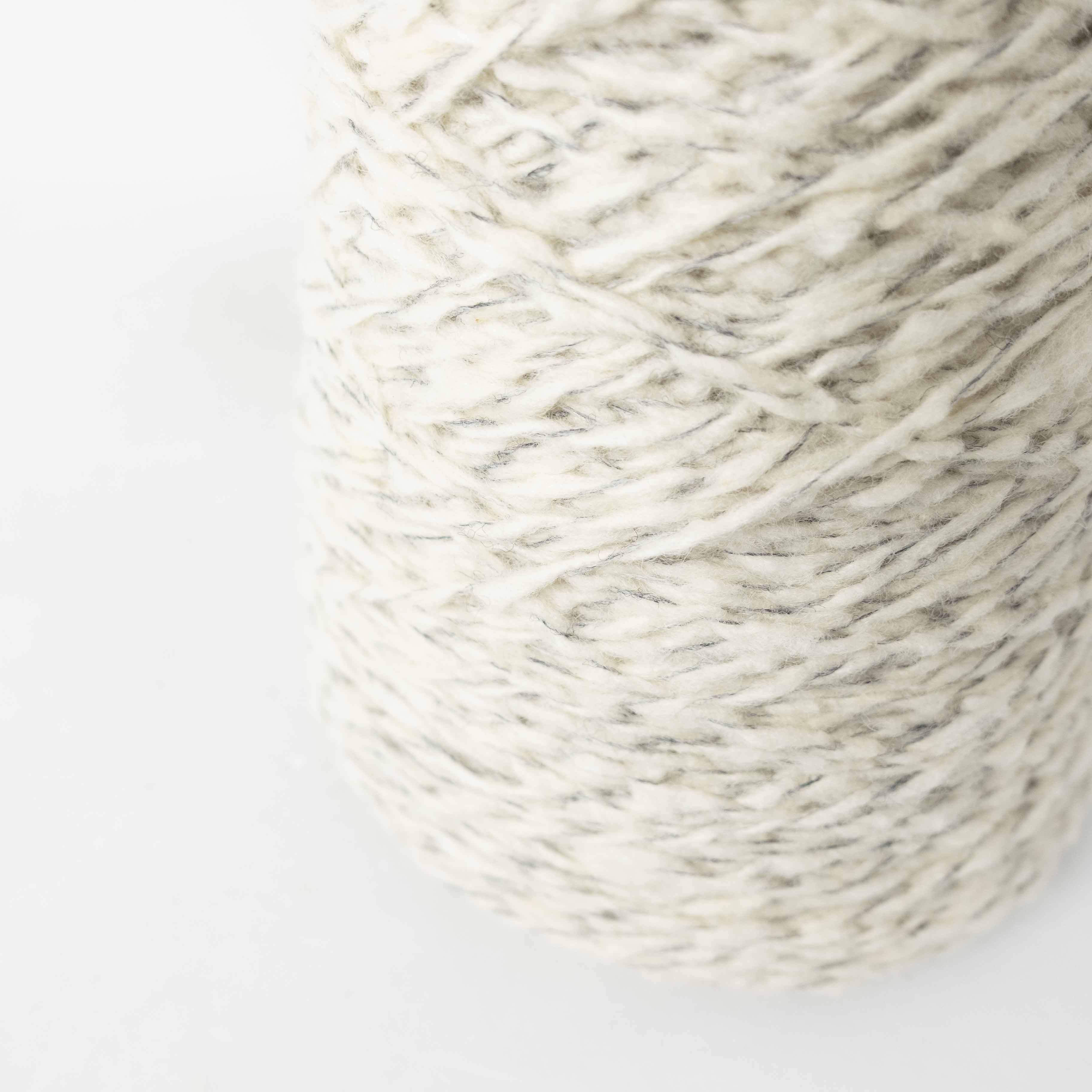 1/3 ウール混スラブヤーン