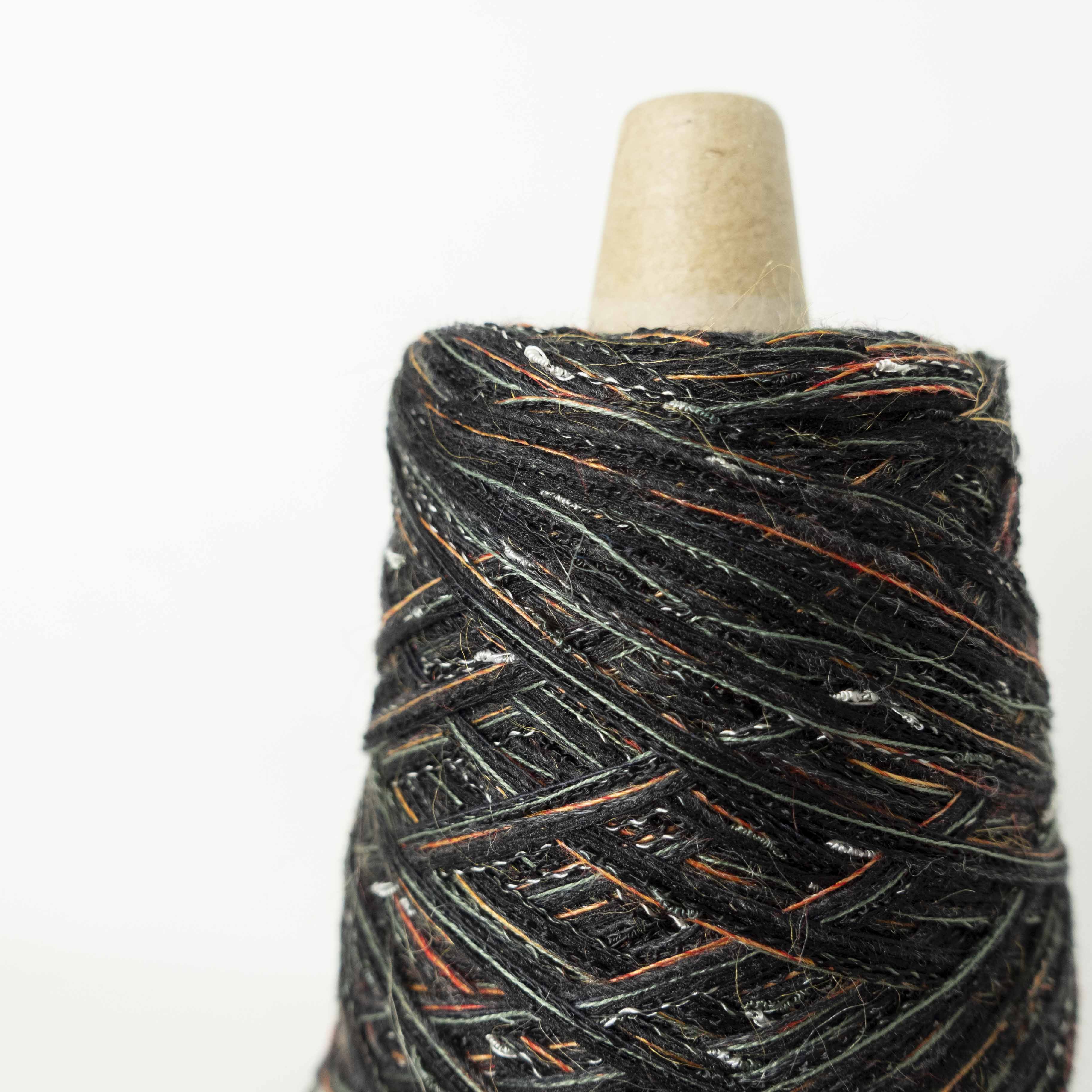 〈Blackシリーズ〉MIXED YARN(ミックスヤーン)
