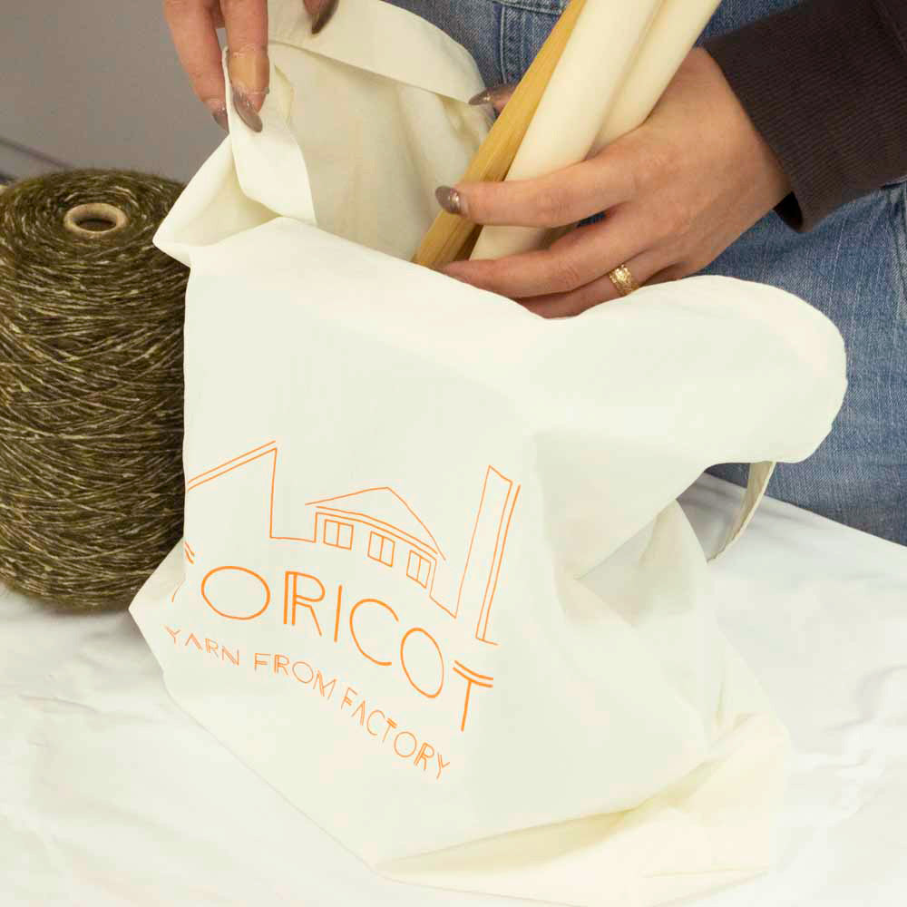 ITORICOTロゴトートバッグ(リサイクルナイロン使用) 各色