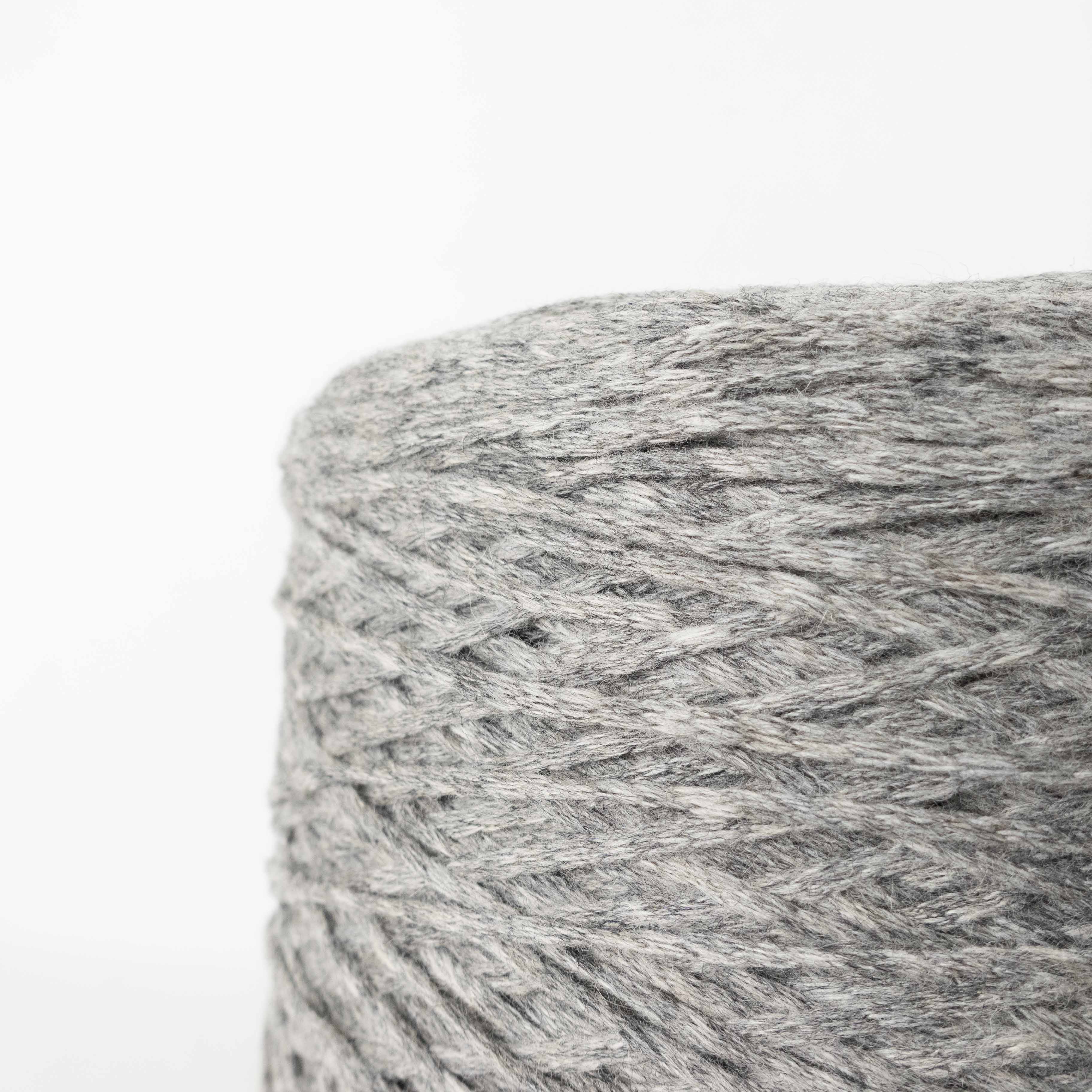 -big project- 1/1.6 RACCOON LILY YARN