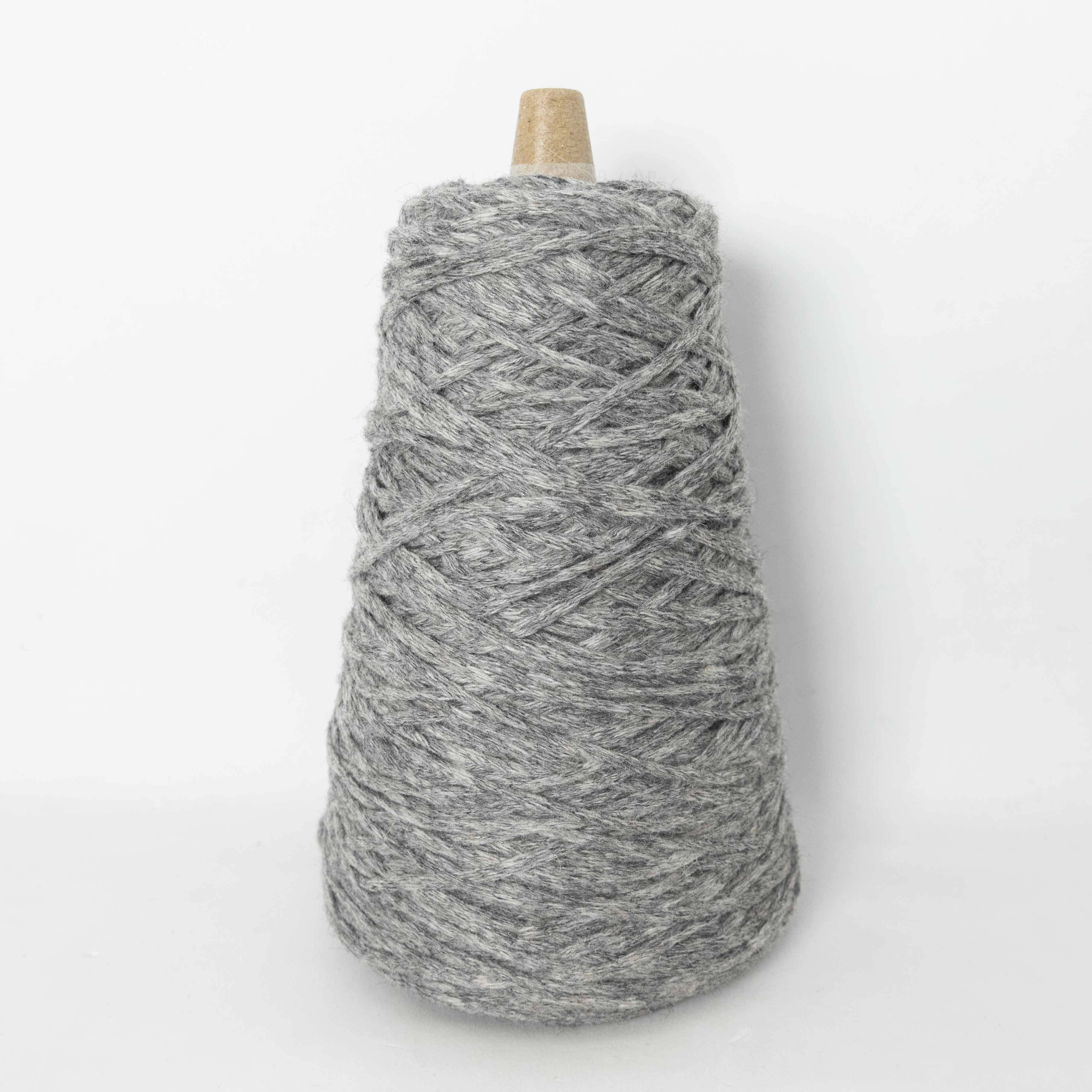 1/1.6 RACCOON LILY YARN