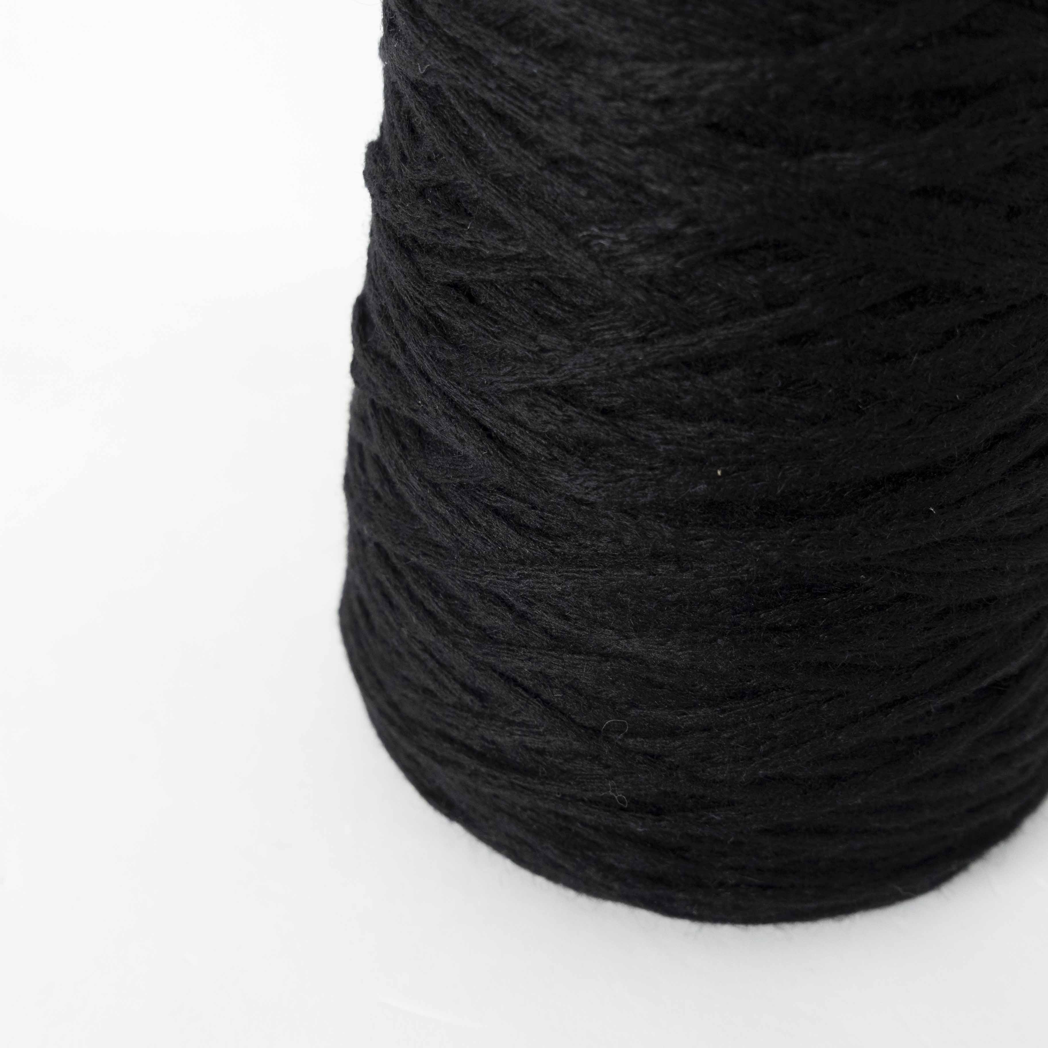 1/1.6 RACCOON LILY YARN