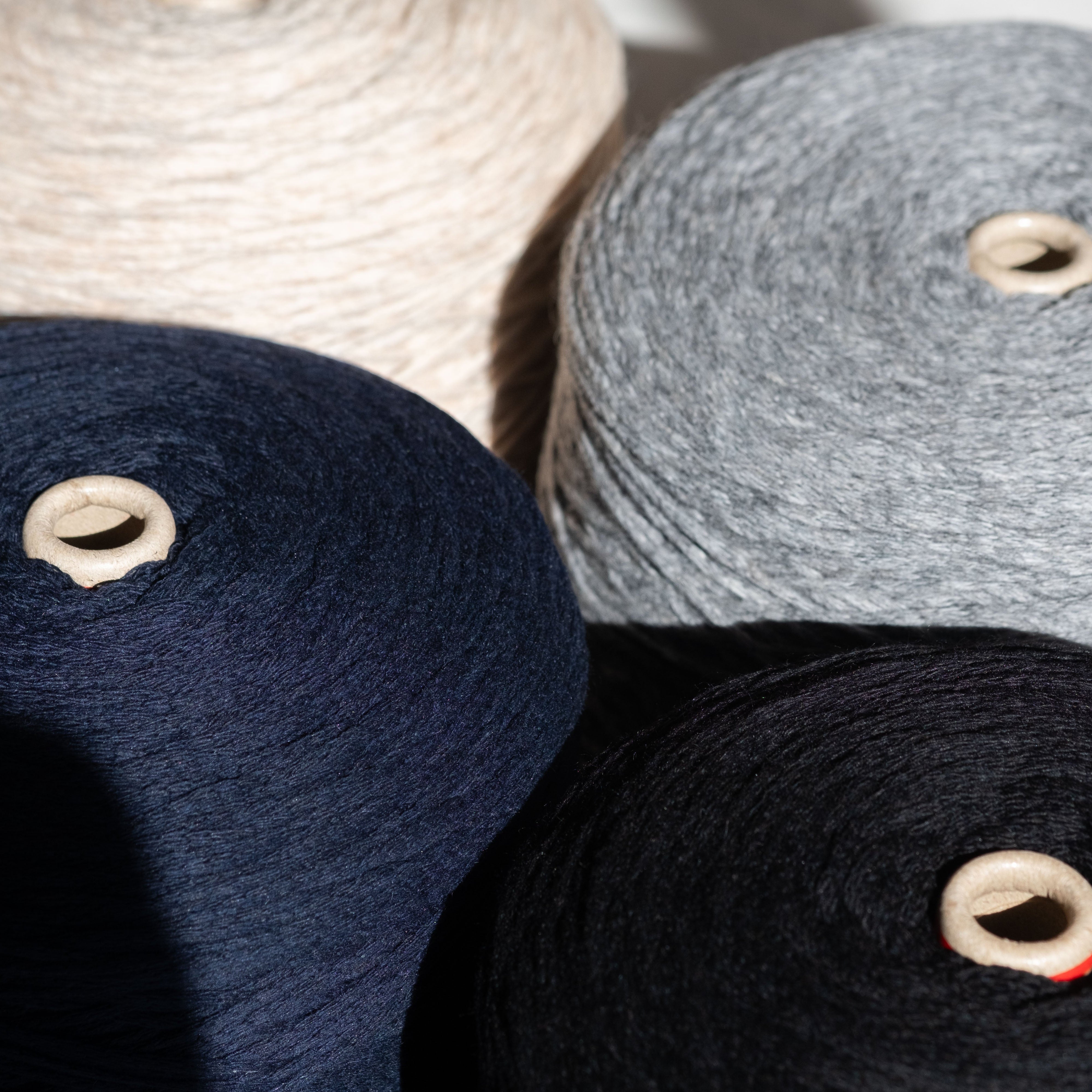 -big project- 1/1.6 RACCOON LILY YARN