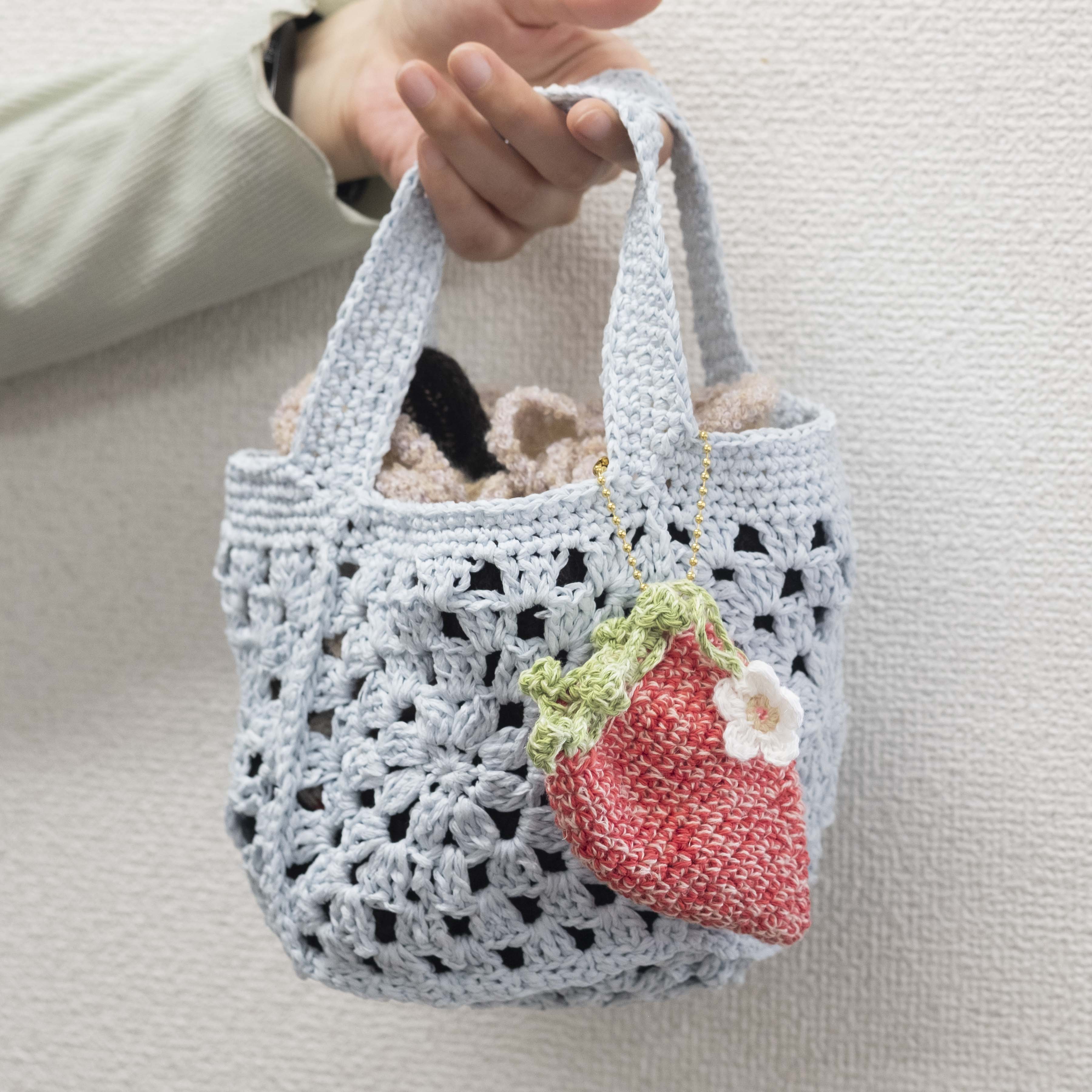 【パターン】Strawberry Mini Pouch Charm designed by Nana Komiyama(ポーチチャーム)【PDF】