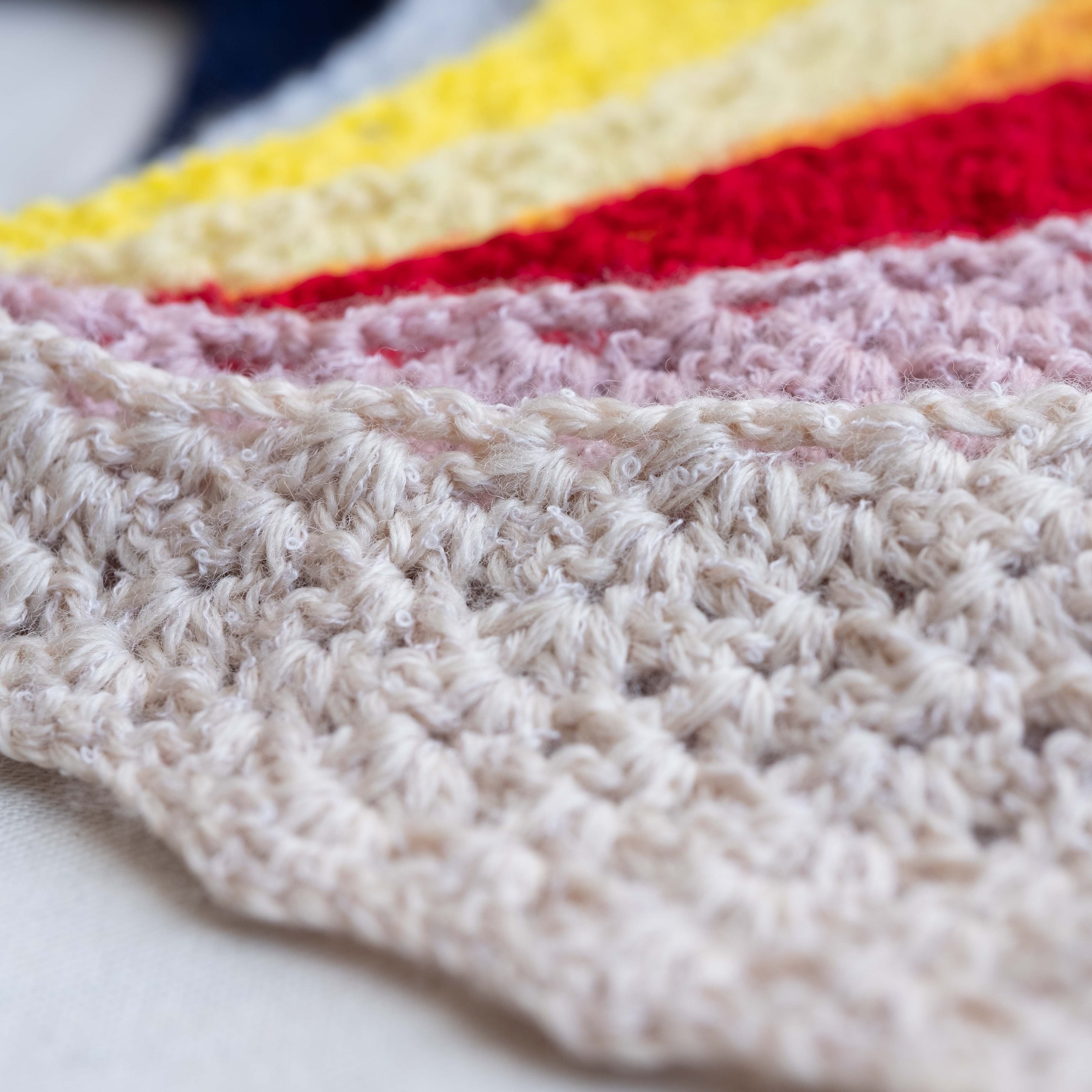 WISH WOOLで編むYuzuki Shawlセット