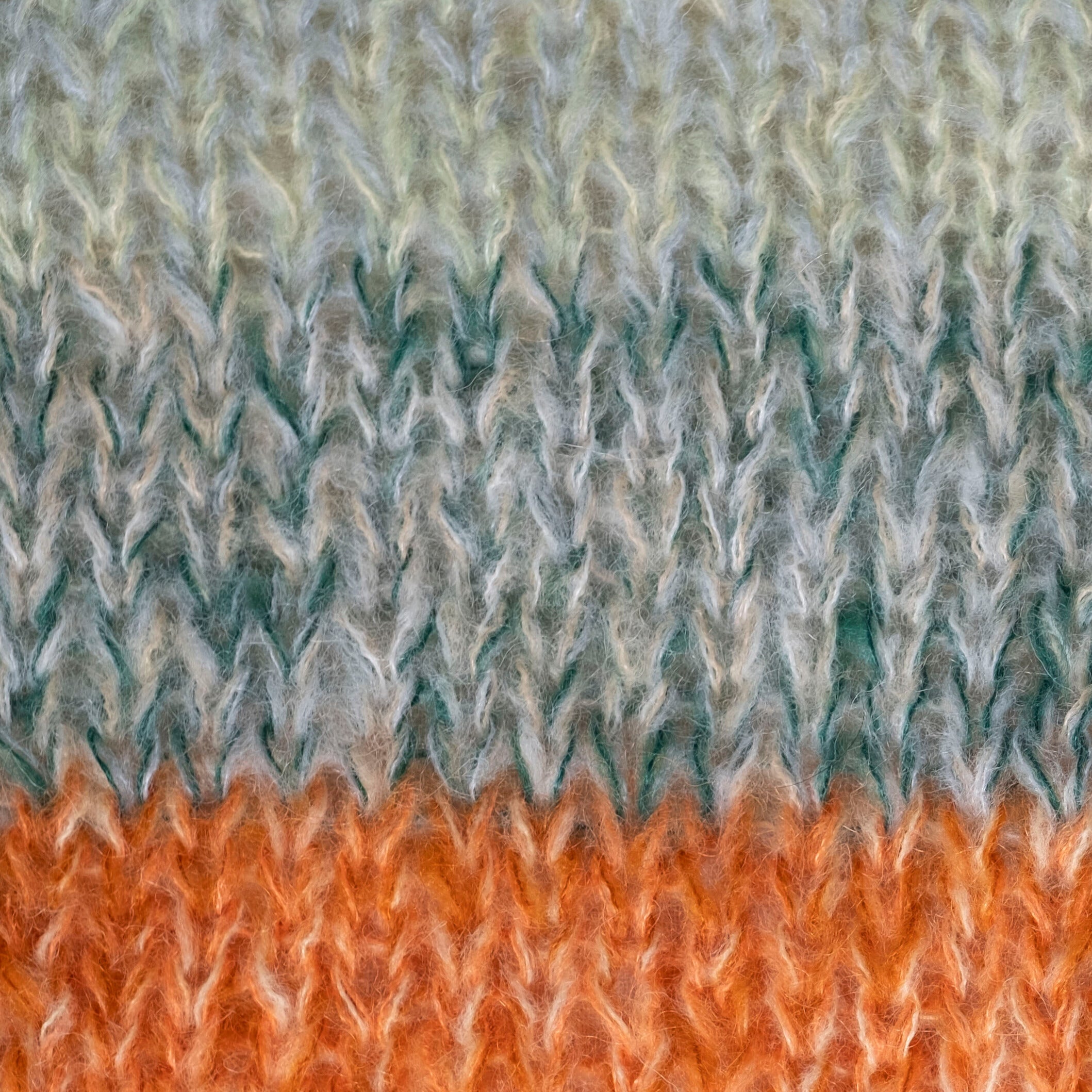 Tam Tamで編むざっくり編みのプルオーバーセット