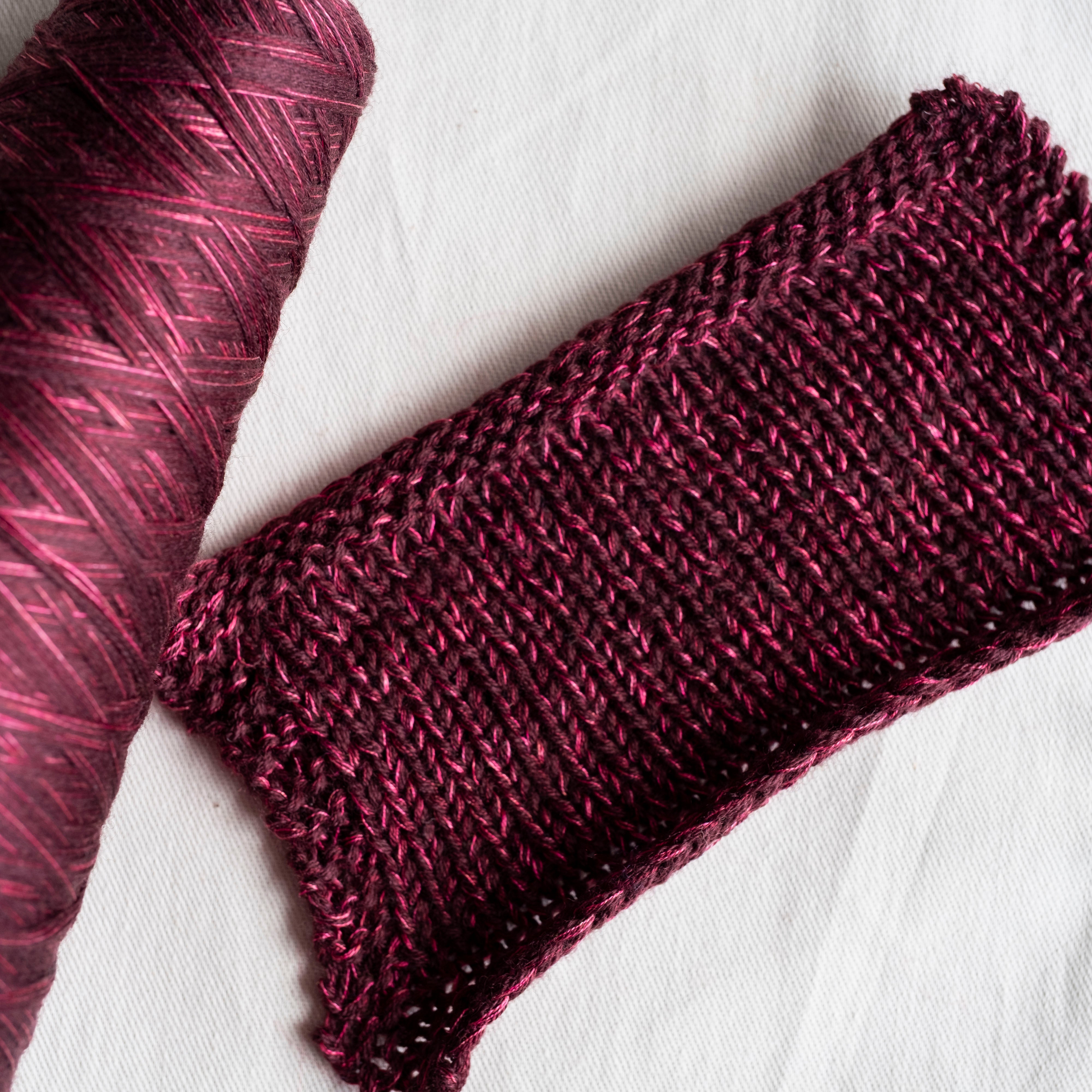 Hoshi Ito（中細・ウールシルク）（ITORICOT Concept Yarn）