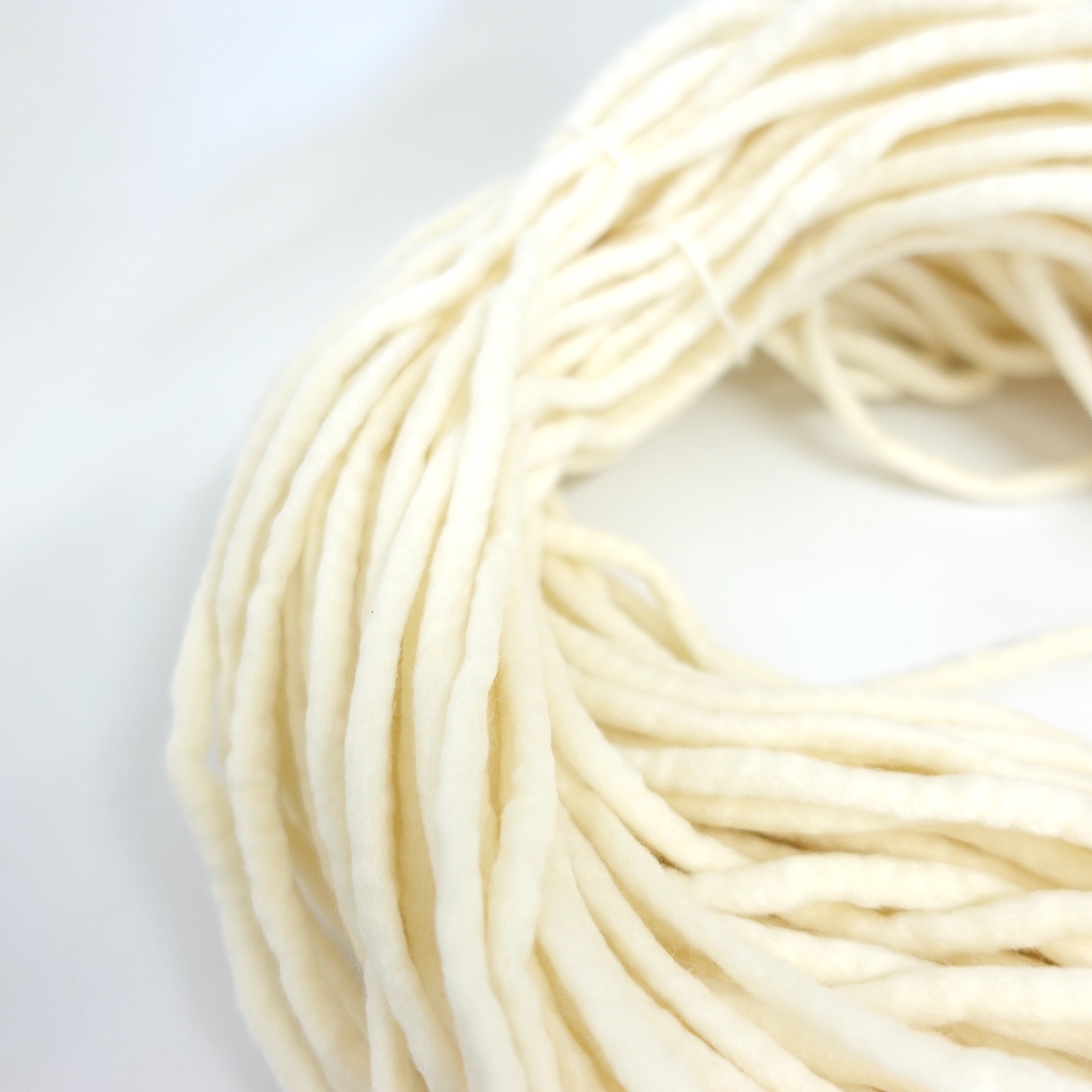 【かせ240g・250g】1/0.5 フェルティ かせ糸