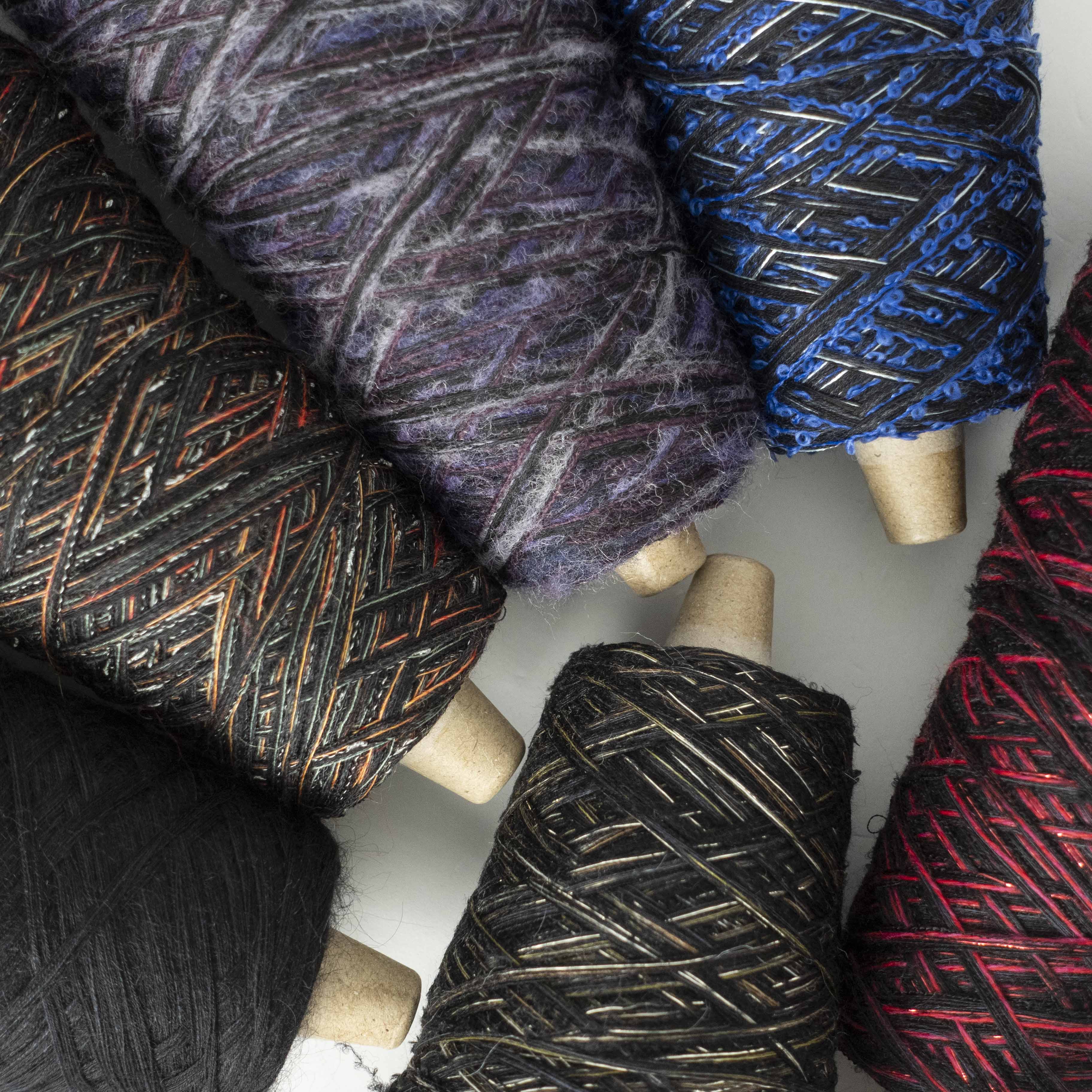 〈Blackシリーズ〉MIXED YARN（ミックスヤーン）