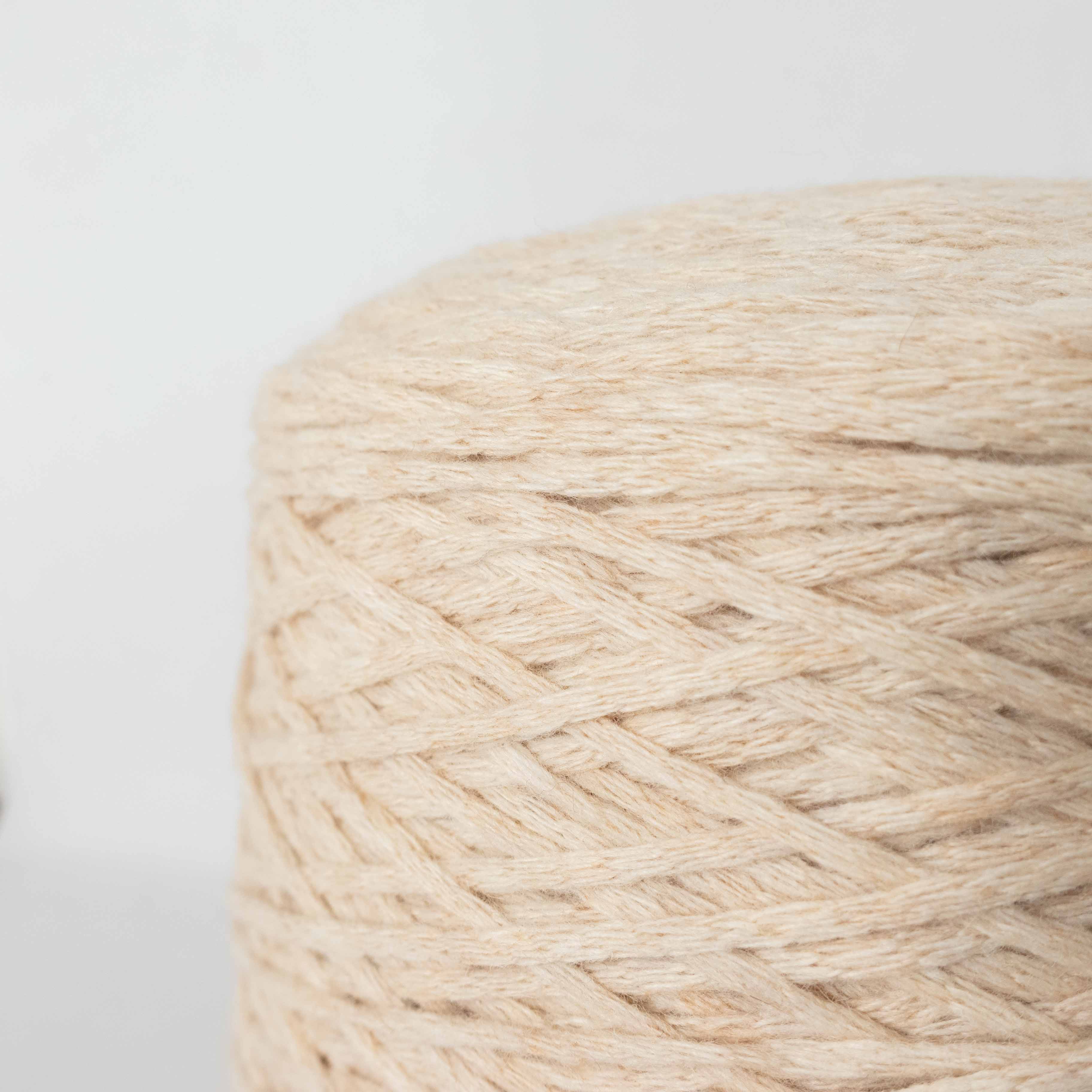 -big project- 1/1.6 RACCOON LILY YARN