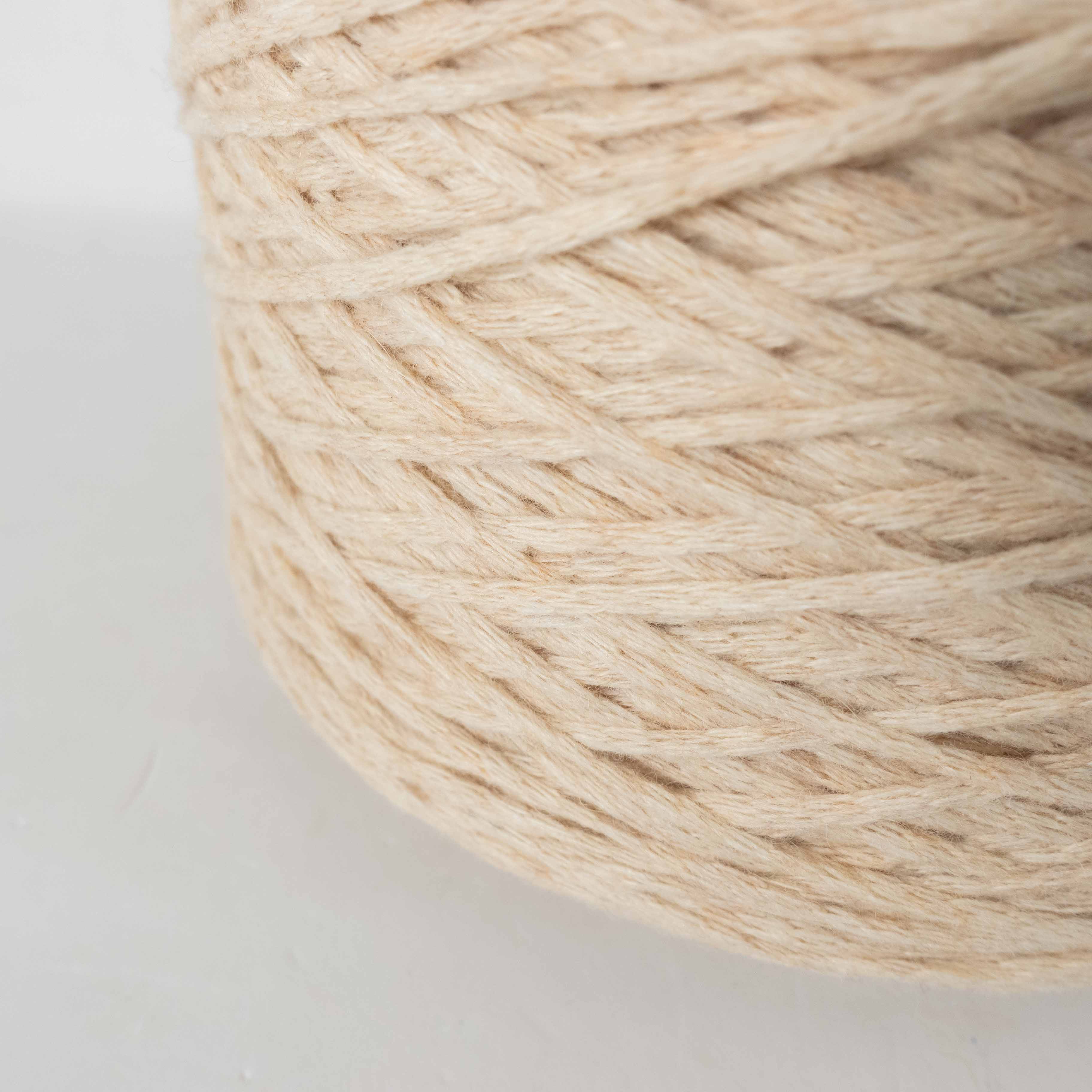 -big project- 1/1.6 RACCOON LILY YARN