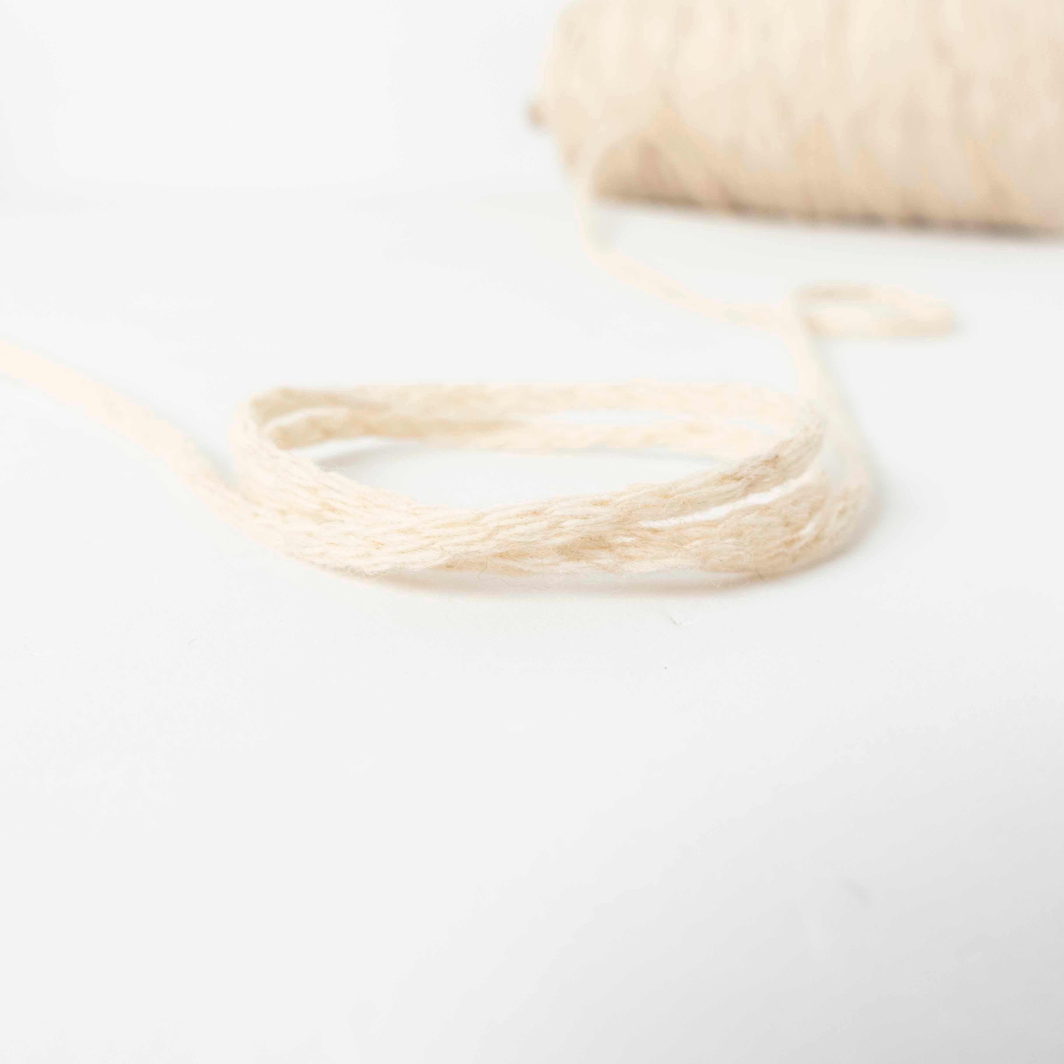 1/1.6 RACCOON LILY YARN