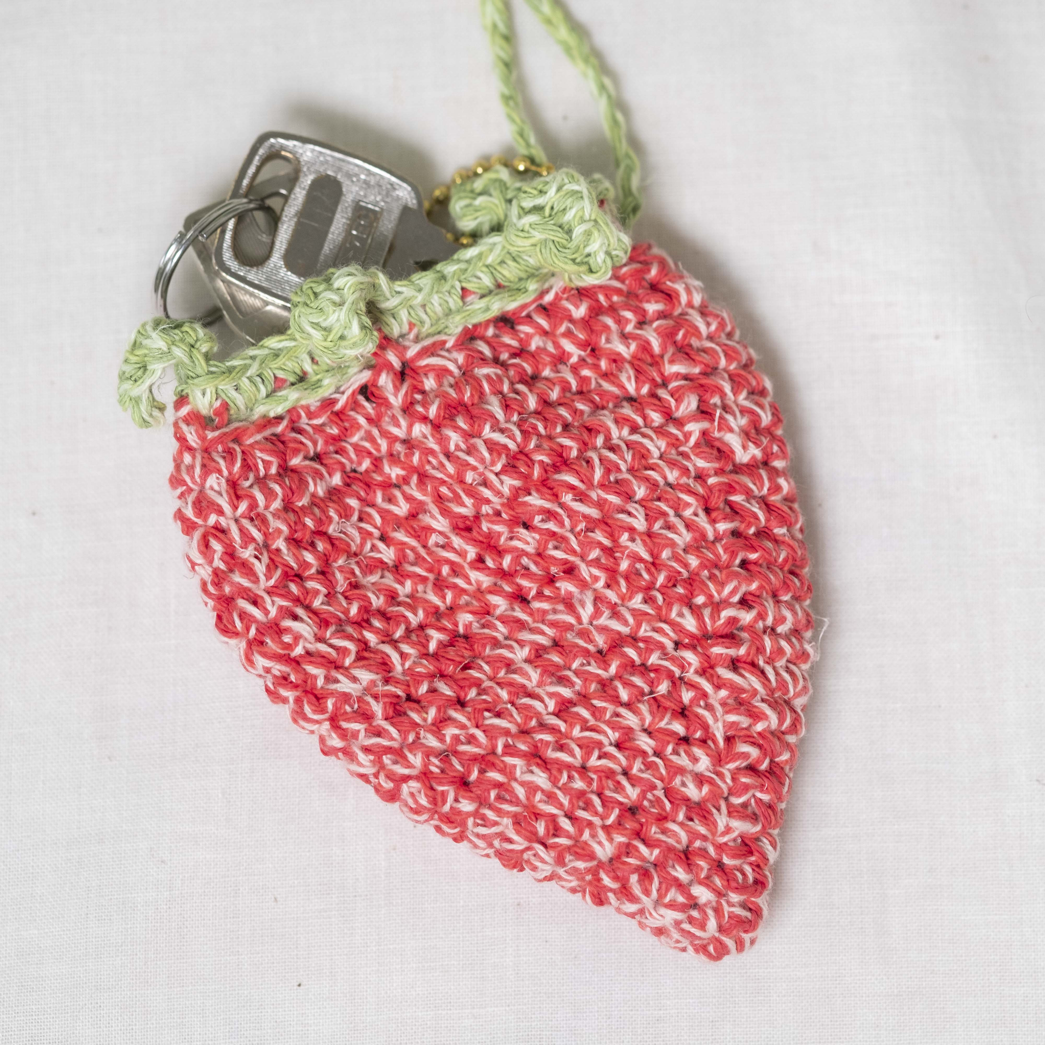 【パターン】Strawberry Mini Pouch Charm designed by Nana Komiyama（ポーチチャーム）【PDF】
