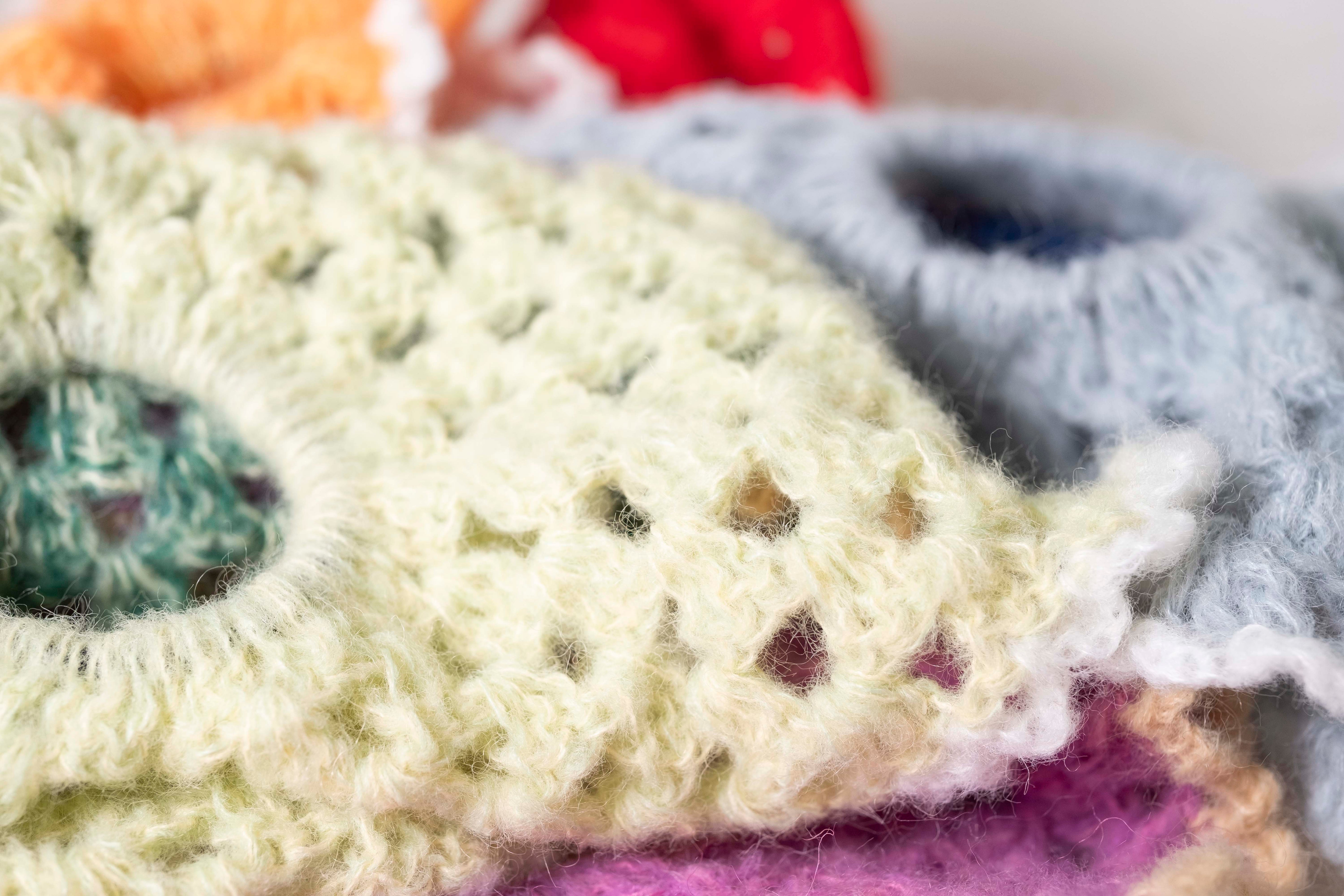 [Pattern] Granny Square Scrunchie [PDF]