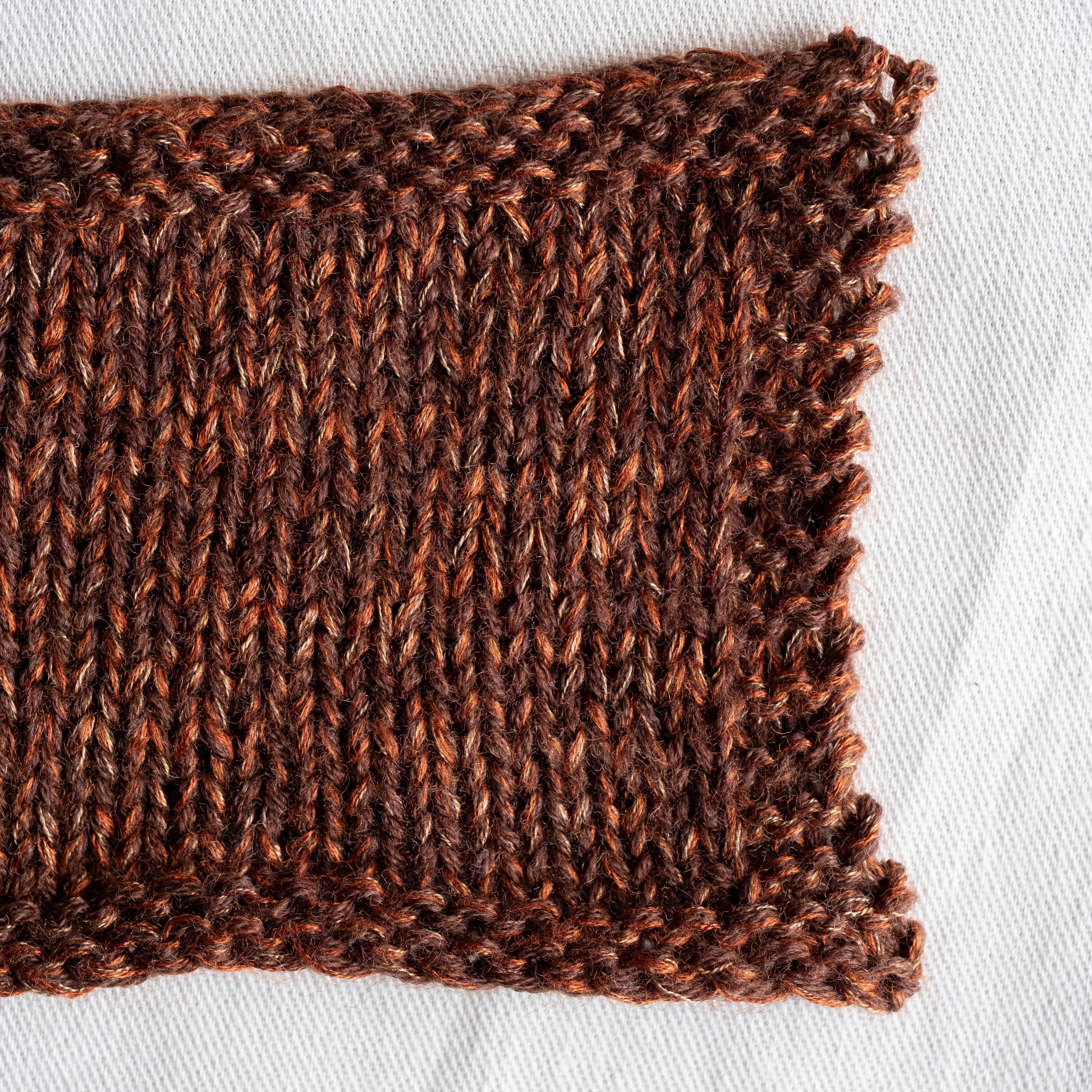 Hoshi Ito（中細・ウールシルク）（ITORICOT Concept Yarn）