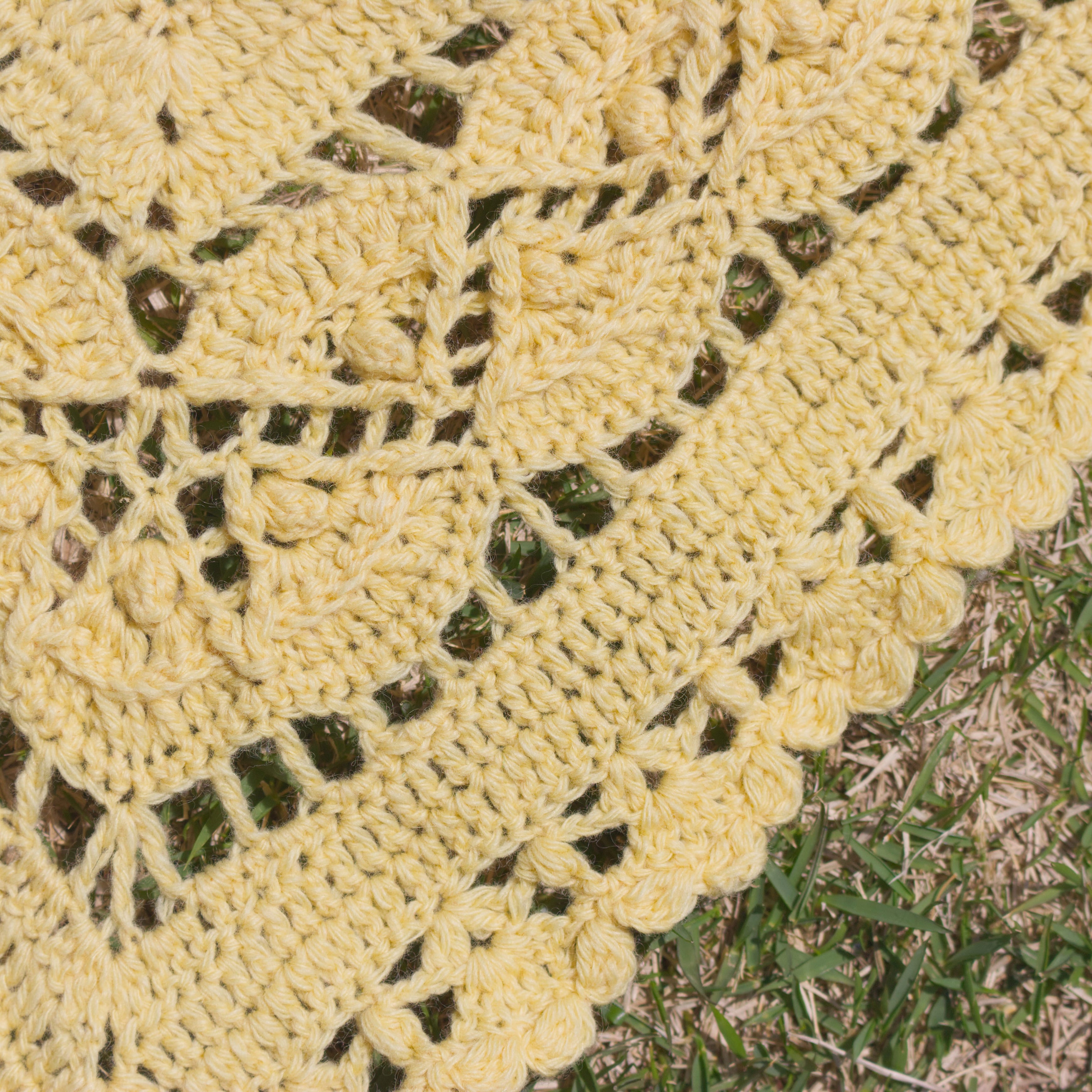 草木染めカシミヤで編む、Hiroka Shawl セット（スモールサイズ）（designed by 笠石あき）